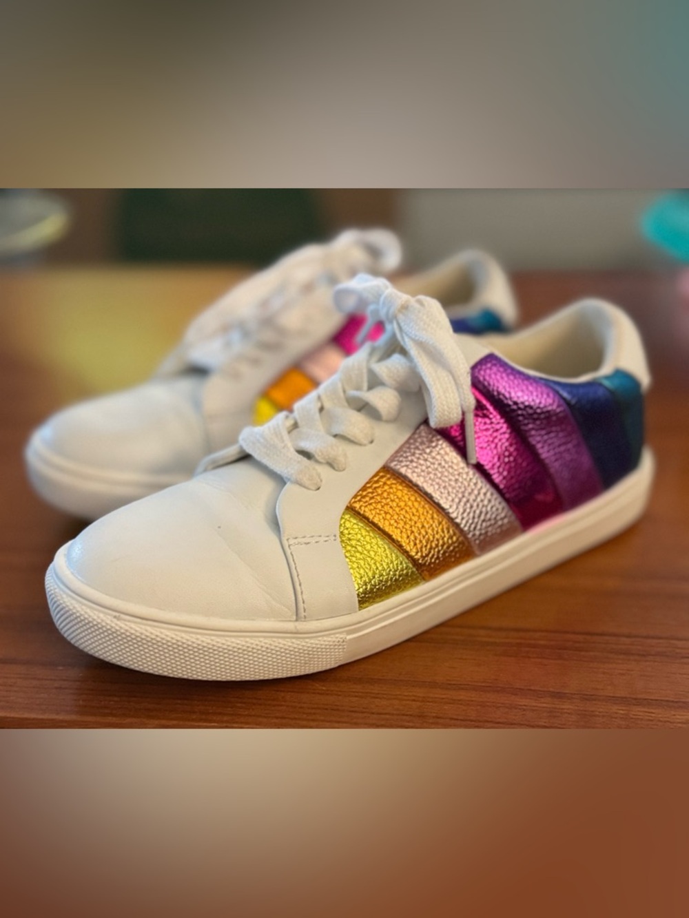 Kurt Geiger London—White/Rainbow Stripes Sneakers—Marked Sz 5–really a 6.5-7.5